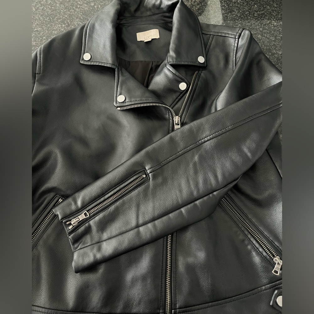 Loft Vegan Leather Cropped Moto Jacket, Size L